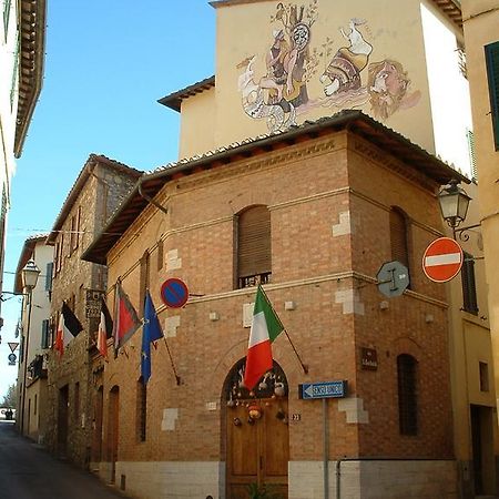 Il Pozzo Della Citerna 호텔 카스텔누오보베라덴가 외부 사진